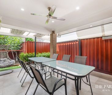 Street Facing Granny Flat - Photo 6