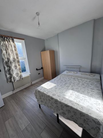 Room in a Shared House, Mount Pleasant Road, N17 - Photo 5