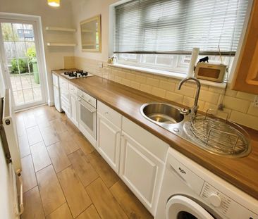 Corbets Tey Road, Upminster, RM14 - Photo 4