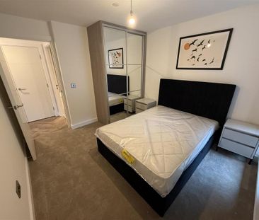 3 bedroom apartment to rent - Photo 3