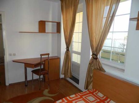 Apartament 3 camere, 65 mp, decomandat, parcare, zona Big - Photo 2