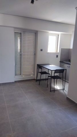 Studio/Γκαρσονιέρα για ενοικίαση Κοντόπευκο (Αγία Παρασκευή) - Φωτογραφία 4