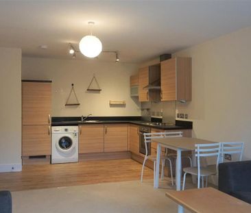 2 bedroom apartment to rent - Photo 2