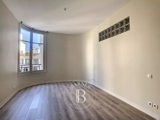 Appartement • La Plaine des Sablons - Photo 1