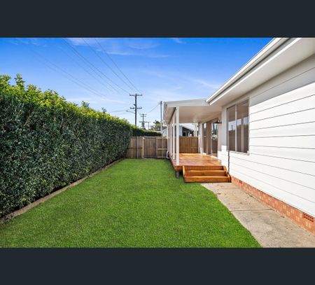 24 Kerrylouise Ave, Noraville, NSW 2263 - Photo 5