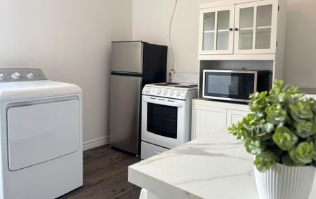 For Lease - 1 Hamilton Street Unit# 3, Toronto, Ontario - Photo 2