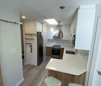 2 bed/ 1.5 bath condo for rent - Photo 1