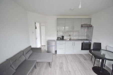 Oxford Road, Tilehurst, RG31 - Photo 2