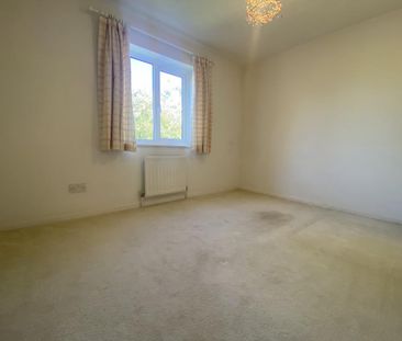 2 bedroom semi-detached house to rent - Photo 4