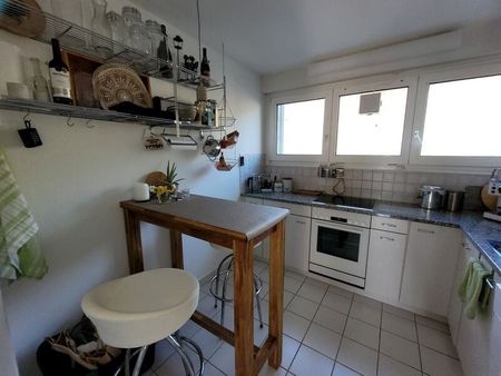 3-ROOM APARTMENT IN STÄFA (ZH), FURNISHED, TEMPORARY - Foto 2