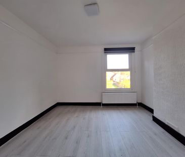 St. Lukes Road, Maidstone ME14, London - Photo 2