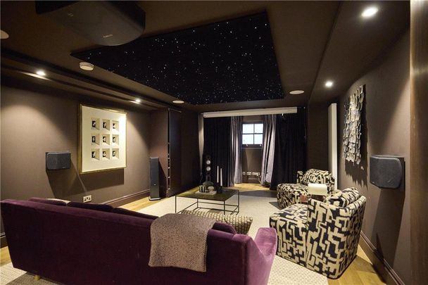 4 bedroom terraced house to rent - Photo 1