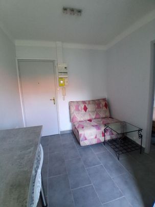 Location Appartement 2 pièces 20m² - Photo 1