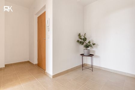 Pronájem bytu 2+kk 69 m² - Photo 2