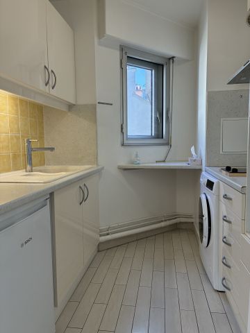 Location Appartement 2 pièces 52m² PARIS 15ème - Photo 2