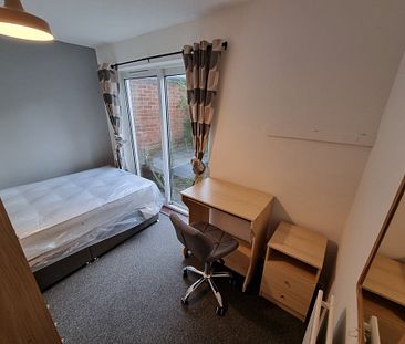 3 Bed Student Accommodation - Photo 6