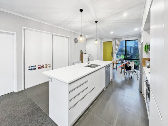 Hobsonville, 3 Bedroom - Photo 1