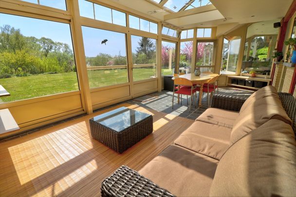 Villa - à louer - Photo 1