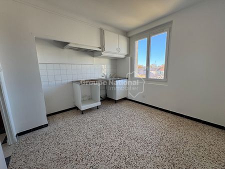 LOCATION d'un appartement de 3 pièces (69 m²) à Miramas, - Photo 3