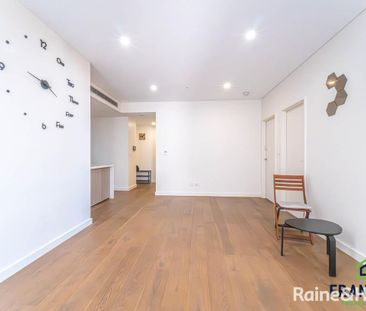 Furnished 3 Bedrooms Apartment - Photo 2