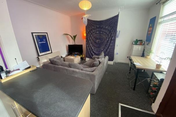 Harold Street, - Photo 1