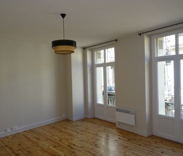 Location Appartement 1 pièce 34m² BORDEAUX 33000 - Photo 2