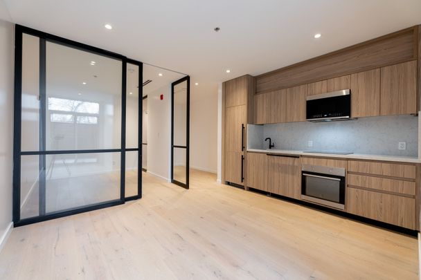 For Lease - 778 Queen Street Unit# 202, Toronto, Ontario - Photo 1