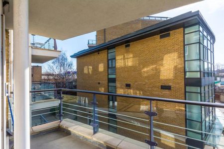 1 bedroom flat to rent - Photo 4