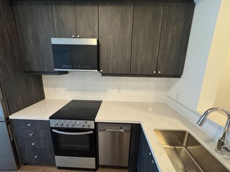 For Lease - 51 Clarington Boulevard Unit# 116, Clarington, Ontario - Photo 5