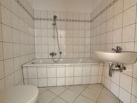 TOP! • Kaßberg • Balkon • 3 Zimmer • Laminat • innenliegendes Bad mit Wanne • Hausgarten • Mieten!? - Photo 5