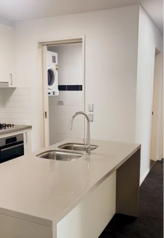 2 bed 2 bath-728 - Photo 2