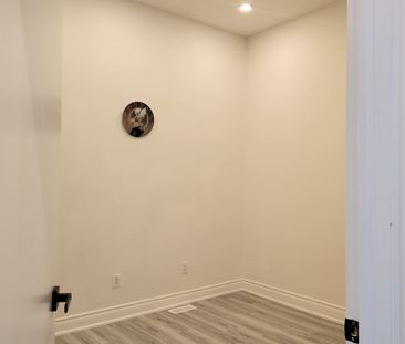 For Lease - 136 Simcoe Street, Oshawa, Ontario - Photo 1