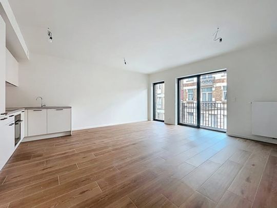 Appartement te huur - Photo 1