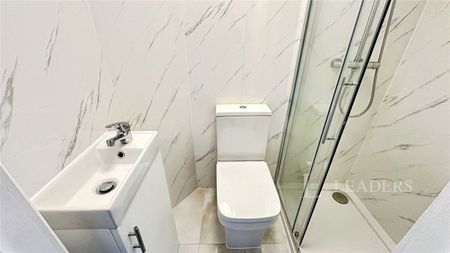 1 bedroom house to rent Rochford Drive, Luton, Bedfordshire, LU2 - Photo 3