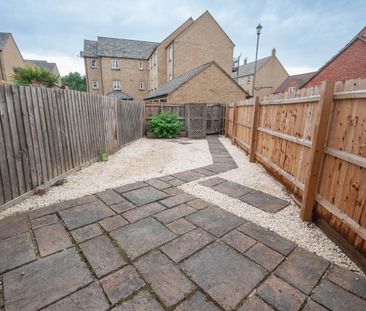 Avocet Close, Coton Park, Rugby, CV23 - Photo 1