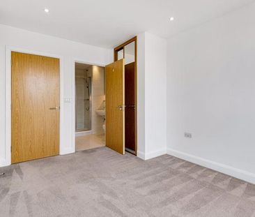 3 bedroom apartment to rent - Photo 5