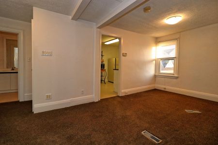 For Lease - 20 Colborne Street Unit# 1, Oshawa, Ontario - Photo 3