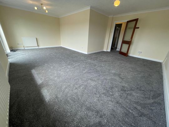 Bournemouth Road, Poole - Photo 1