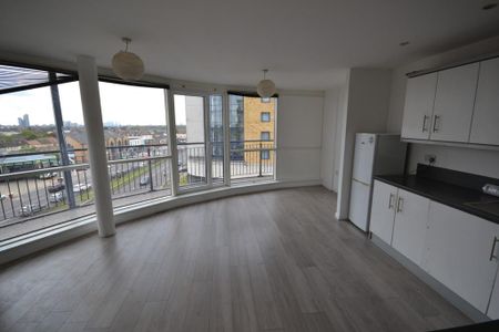 1 bedroom apartment to rent - Photo 2
