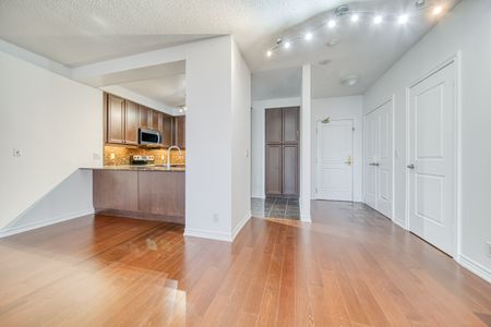 For Lease - 9235 Jane Street Unit# 1201, Vaughan, Ontario - Photo 3