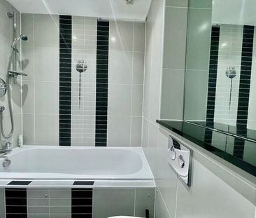 Room in a Shared Flat, Aqua House, NW10 - Photo 3