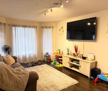 For Lease - 234 Waterbury Street, Caledon, Ontario - Photo 3