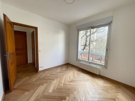 QUARTIER MAIRIE - APPARTEMENT 3 PIÈCES MEUBLÉ - Photo 5