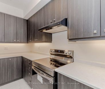 Detached Home For Lease | X8127494 - Photo 4