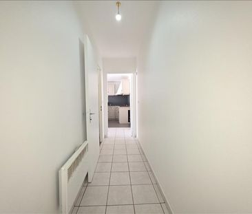 1 pièce - 32,21 m² - 3ème étage - Colocation non autorisée - Photo 2
