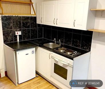 Studio to rent - Photo 6