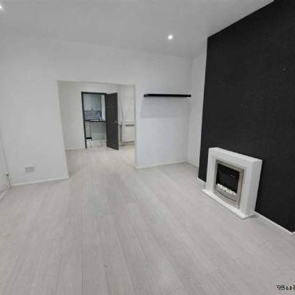2 bedroom property to rent in St Helens - Photo 1