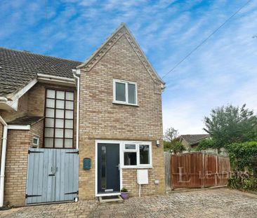 2 bedroom semi-detached house to rent - Photo 2