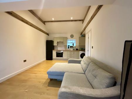 1 bedroom Mid Terraced Bungalow to let - Photo 2