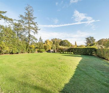 5 bedroom detached house to rent - Photo 2